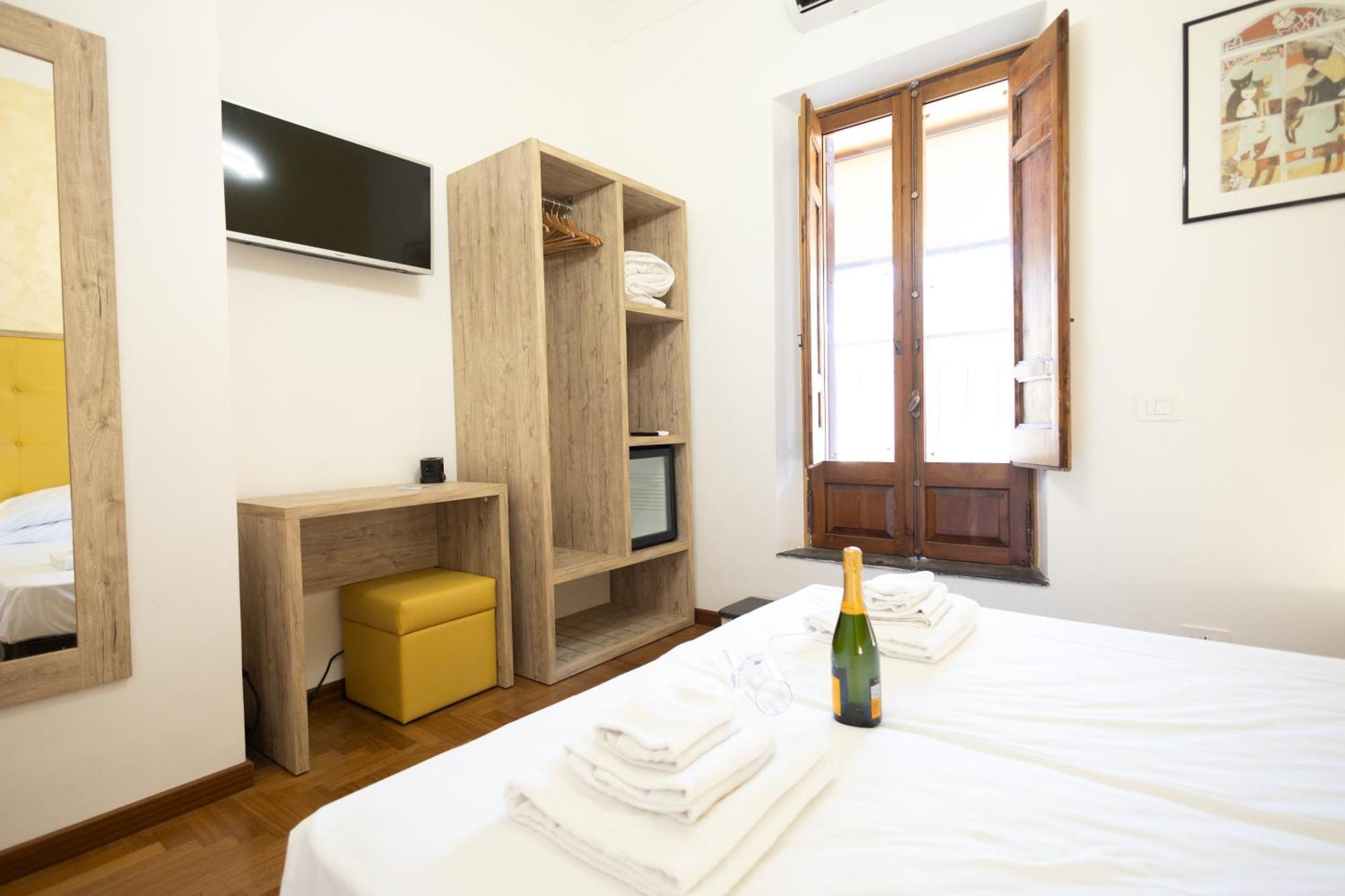 Romerooms Condotti Extérieur photo